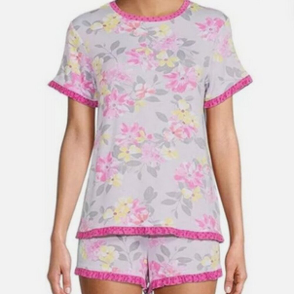Pajamas womens new sizes L, XL or 2XL 95% rayon 5% other fibers shorts & top